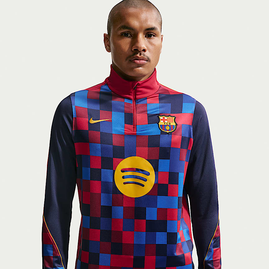 FC Barcelona DRI-FIT シャツ S FC Barcelona Strike Men's Nike Dri-FIT Soccer Knit Drill Top. Nike.com